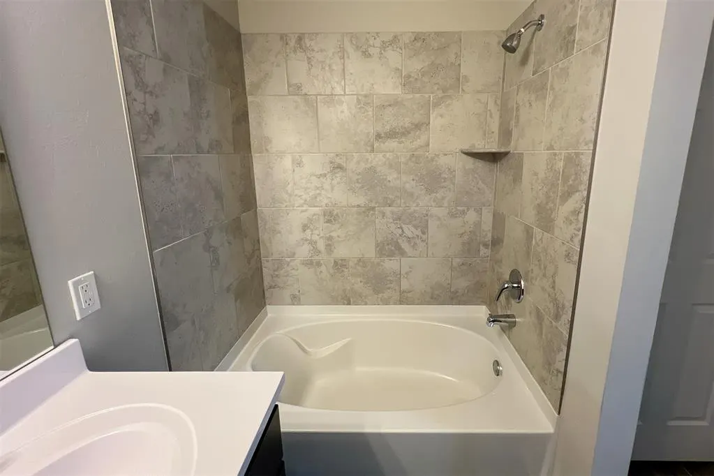 Photo 15 — 412 Nathan Way, Yukon, OK 73099