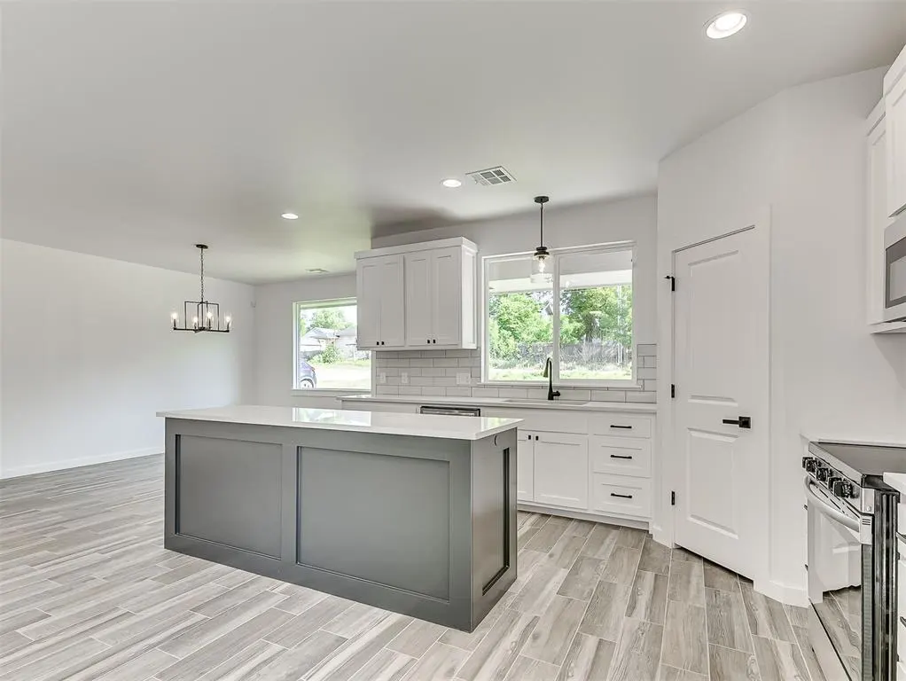 Photo 16 — 722 E Grant Avenue, Guthrie, OK 73044