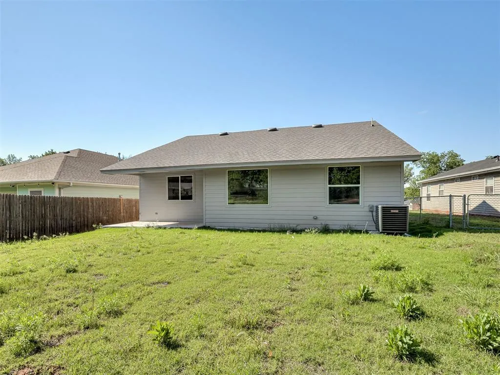 Photo 46 — 722 E Grant Avenue, Guthrie, OK 73044