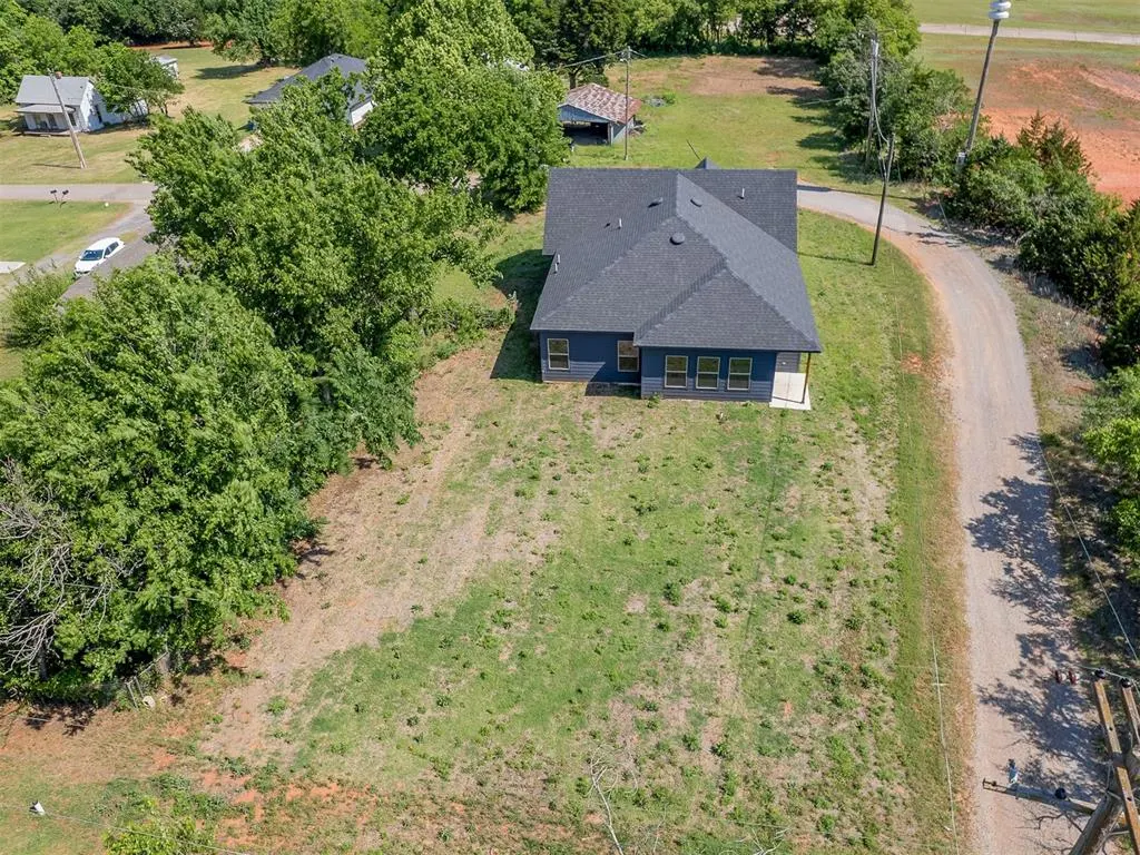 Photo 47 — 1925 E Springer Avenue, Guthrie, OK 73044