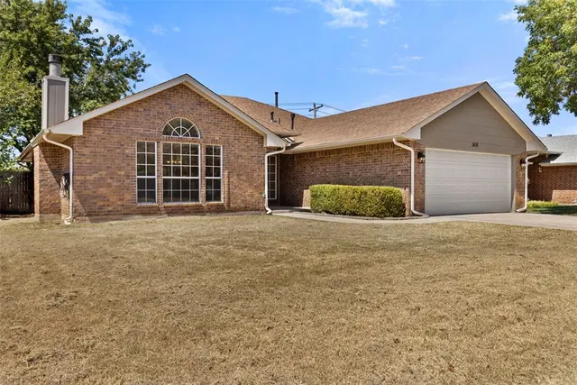Photo 2 — 1416 Bonnybrook Street, Norman, OK 73071