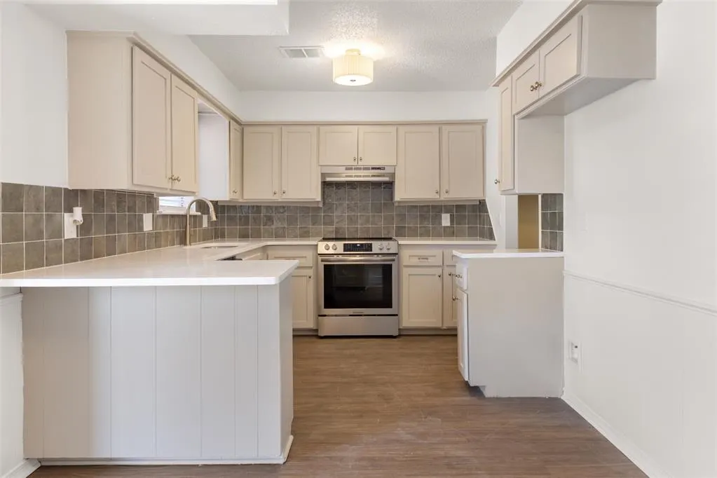 Photo 7 — 1104 Juno Circle, Edmond, OK 73003