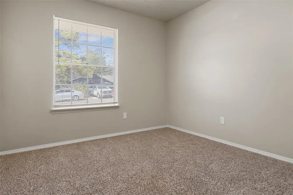 Photo 16 — 1104 Juno Circle, Edmond, OK 73003