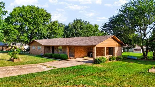 Photo 41 — 130 W Gist Avenue, Roff, OK 74820