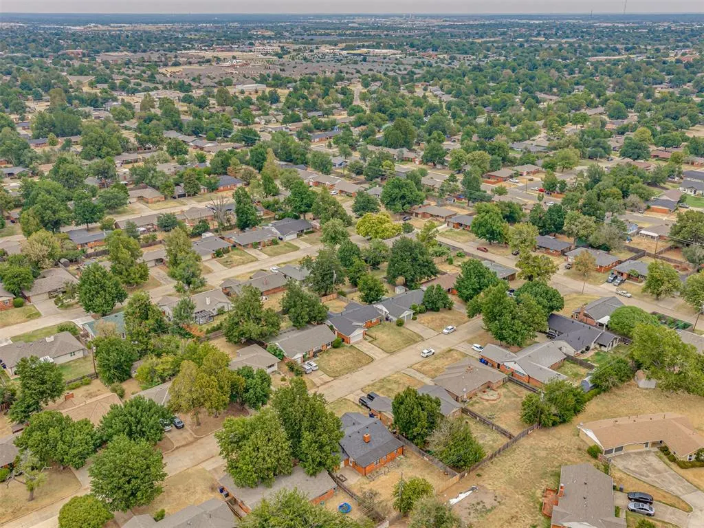 Photo 32 — 2620 Abbey Road, Oklahoma City, OK 73120