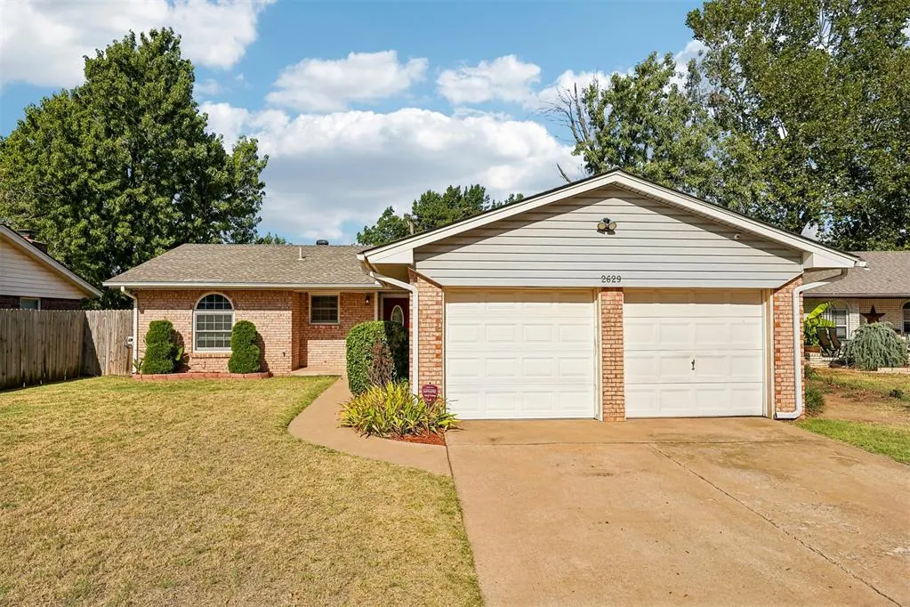 Photo 3 — 2629 N Markwell Avenue, Bethany, OK 73008
