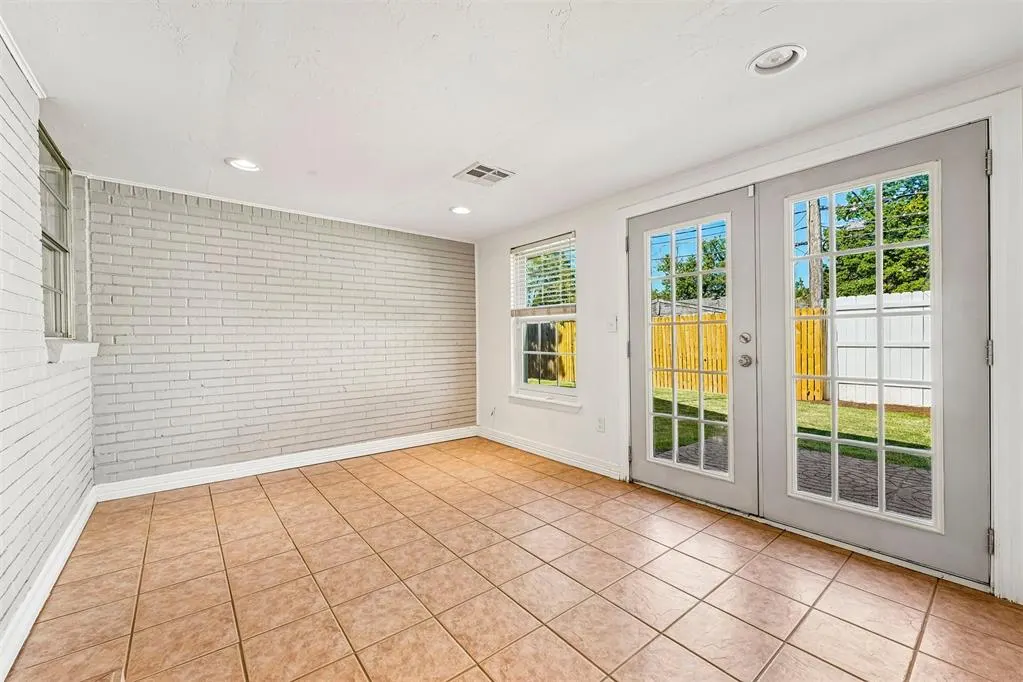 Photo 9 — 2629 N Markwell Avenue, Bethany, OK 73008