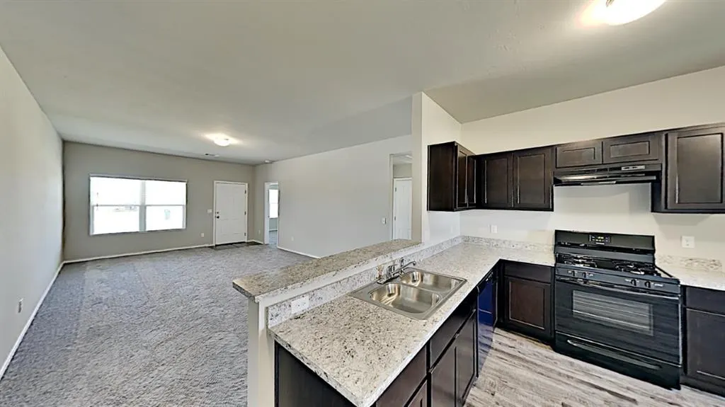 Photo 5 — 309 Blue Drive, Newcastle, OK 73065