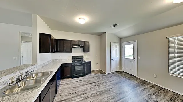 Photo 6 — 309 Blue Drive, Newcastle, OK 73065