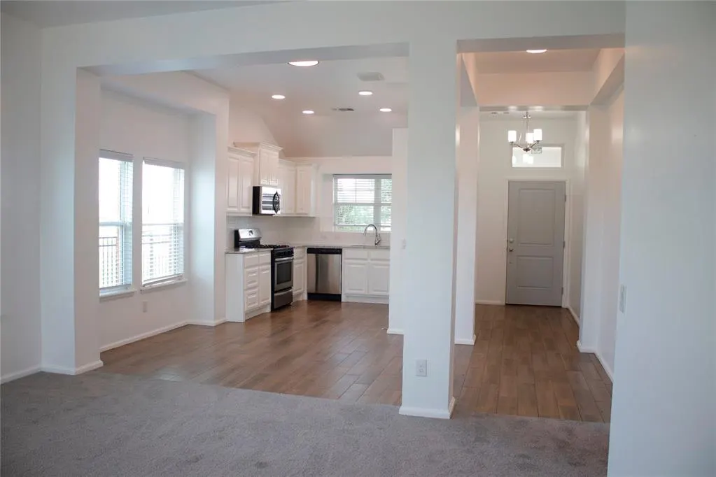 Photo 6 — 10601 NW 20th Street, Yukon, OK 73099
