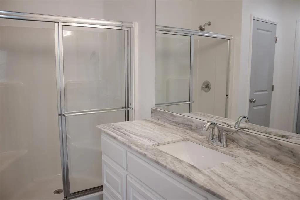 Photo 12 — 10601 NW 20th Street, Yukon, OK 73099