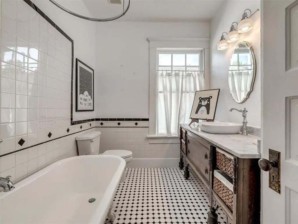 Photo 34 — 814 NW 17th Street, Oklahoma City, OK 73106