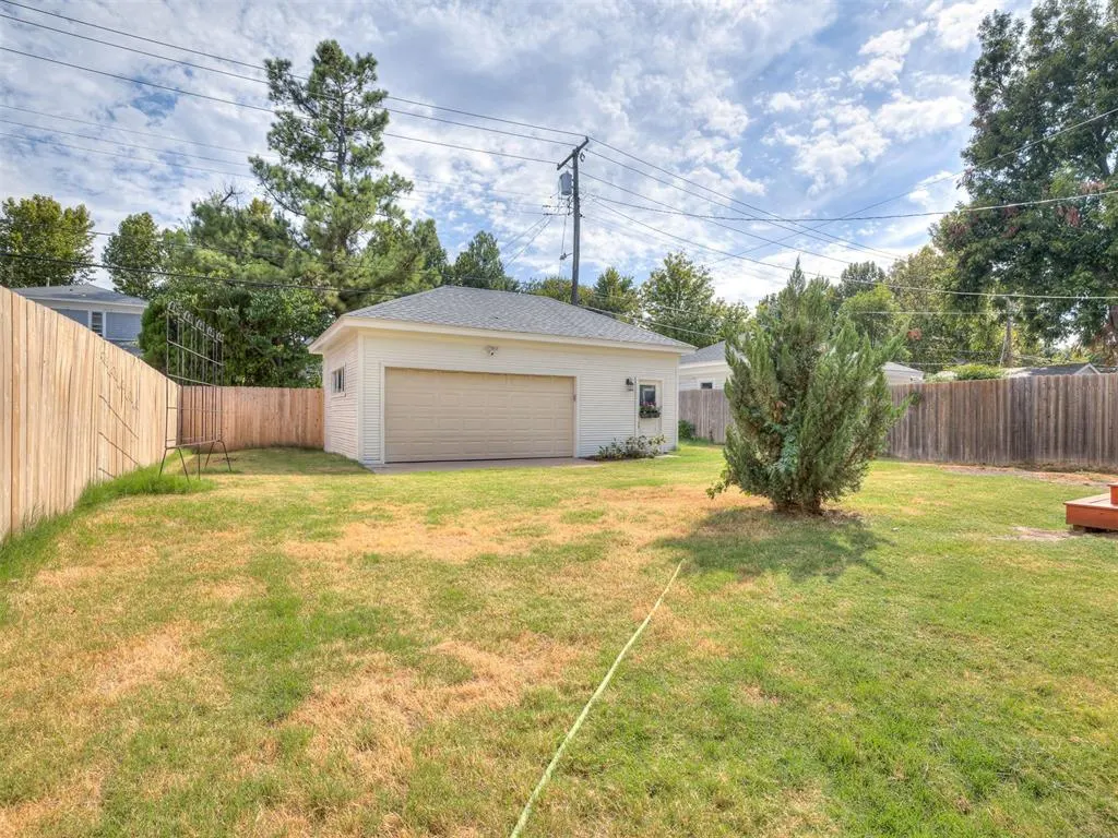 Photo 41 — 814 NW 17th Street, Oklahoma City, OK 73106
