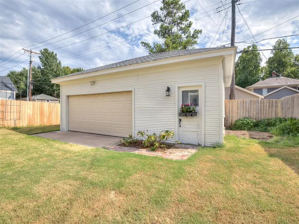 Photo 42 — 814 NW 17th Street, Oklahoma City, OK 73106
