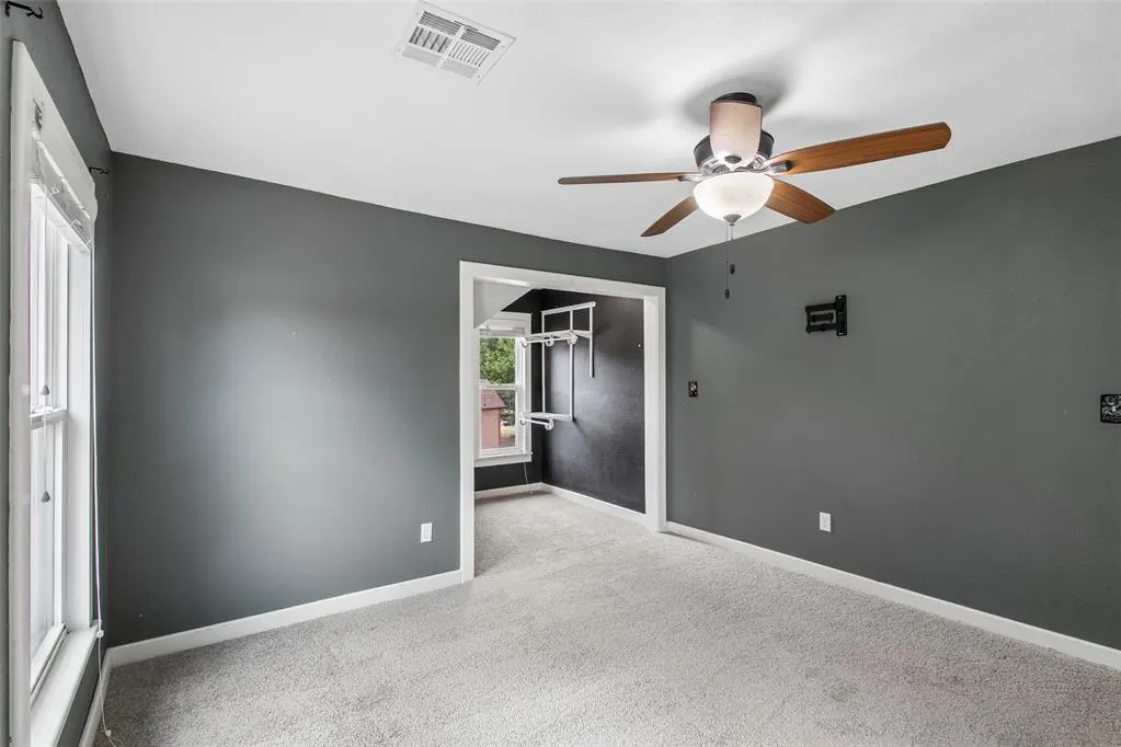 Photo 8 — 537 S Miles Avenue, El Reno, OK 73036