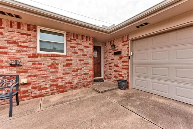 Photo 6 — 201 Holbrook Drive, El Reno, OK 73036