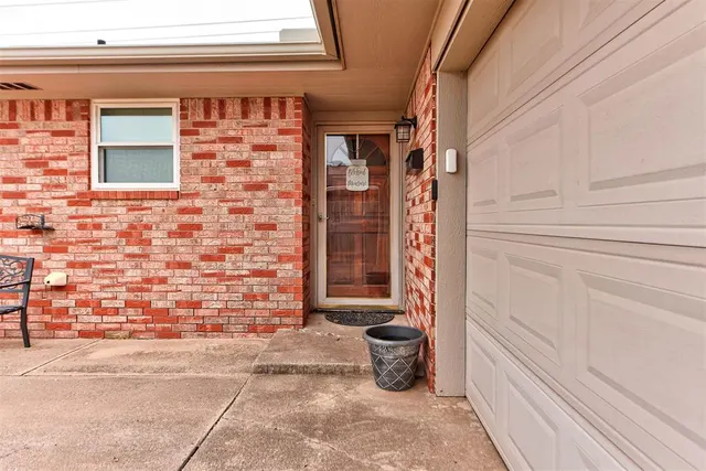 Photo 7 — 201 Holbrook Drive, El Reno, OK 73036