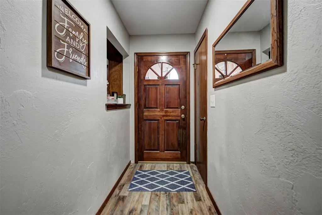 Photo 8 — 201 Holbrook Drive, El Reno, OK 73036