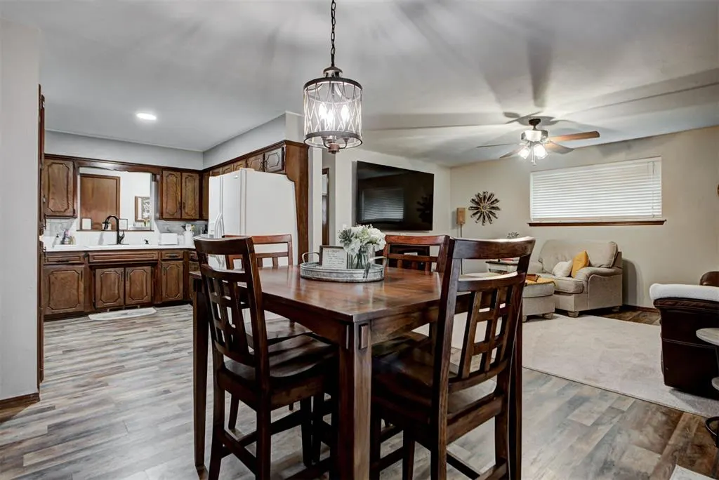 Photo 18 — 201 Holbrook Drive, El Reno, OK 73036