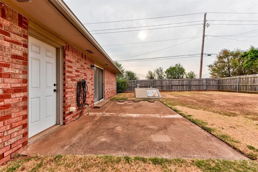Photo 41 — 201 Holbrook Drive, El Reno, OK 73036