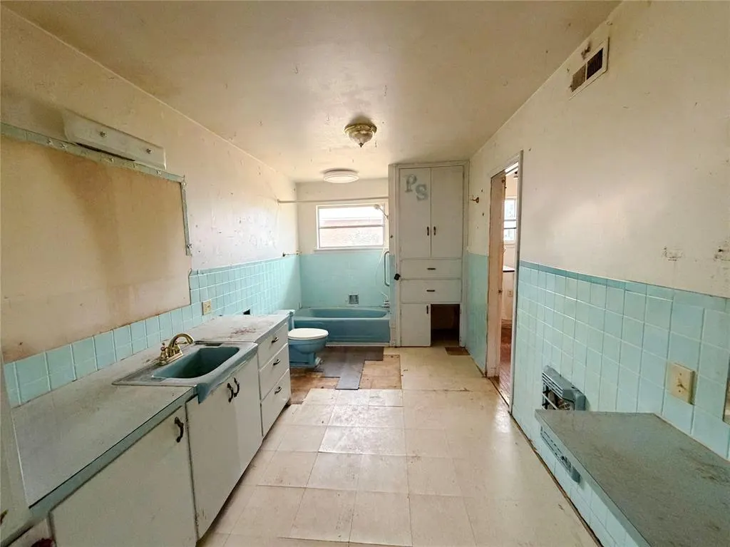 Photo 12 — 400 E Wade Street, El Reno, OK 73036