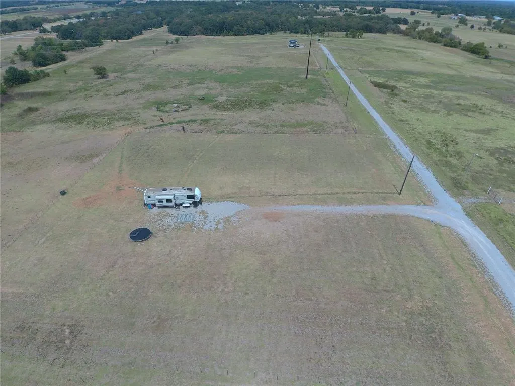 Photo 3 — 143 Prosper Drive, Hennepin, OK 73444