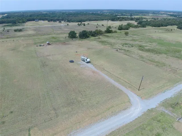 Photo 4 — 143 Prosper Drive, Hennepin, OK 73444