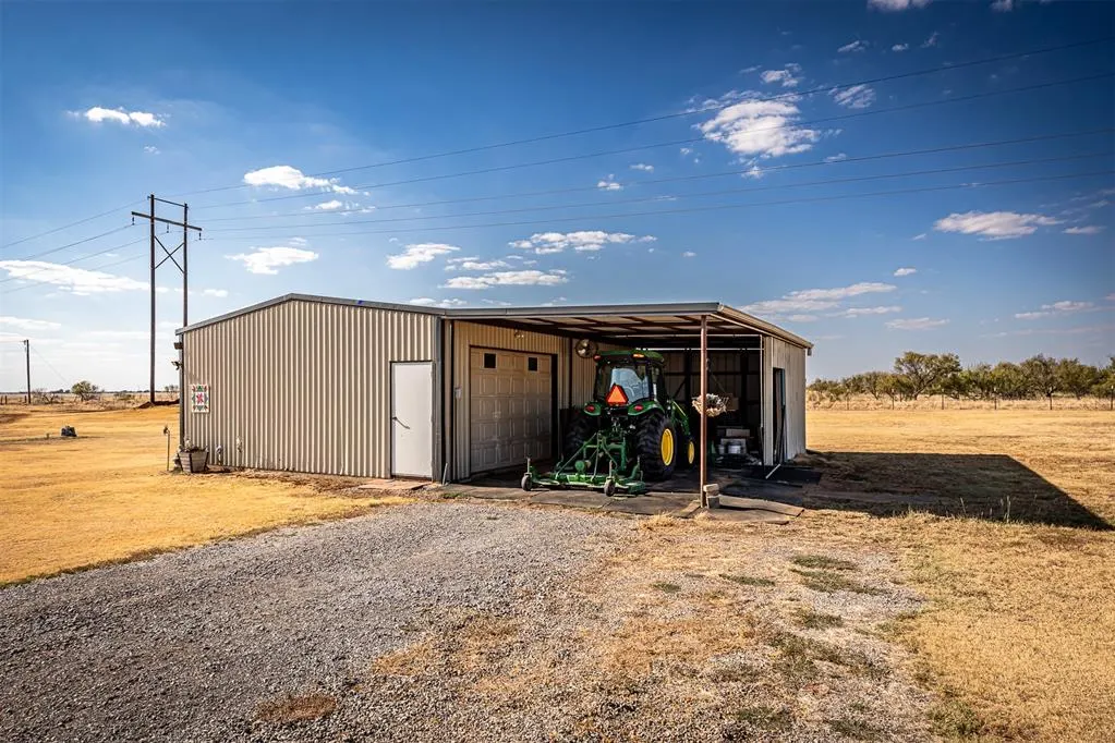 Photo 8 — 203 Soleil Drive, Walters, OK 73527