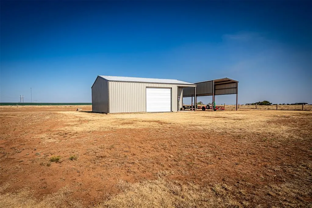 Photo 10 — 203 Soleil Drive, Walters, OK 73527