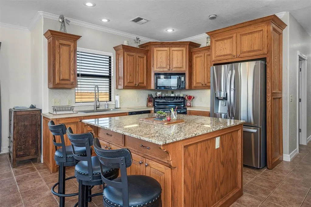 Photo 26 — 203 Soleil Drive, Walters, OK 73527