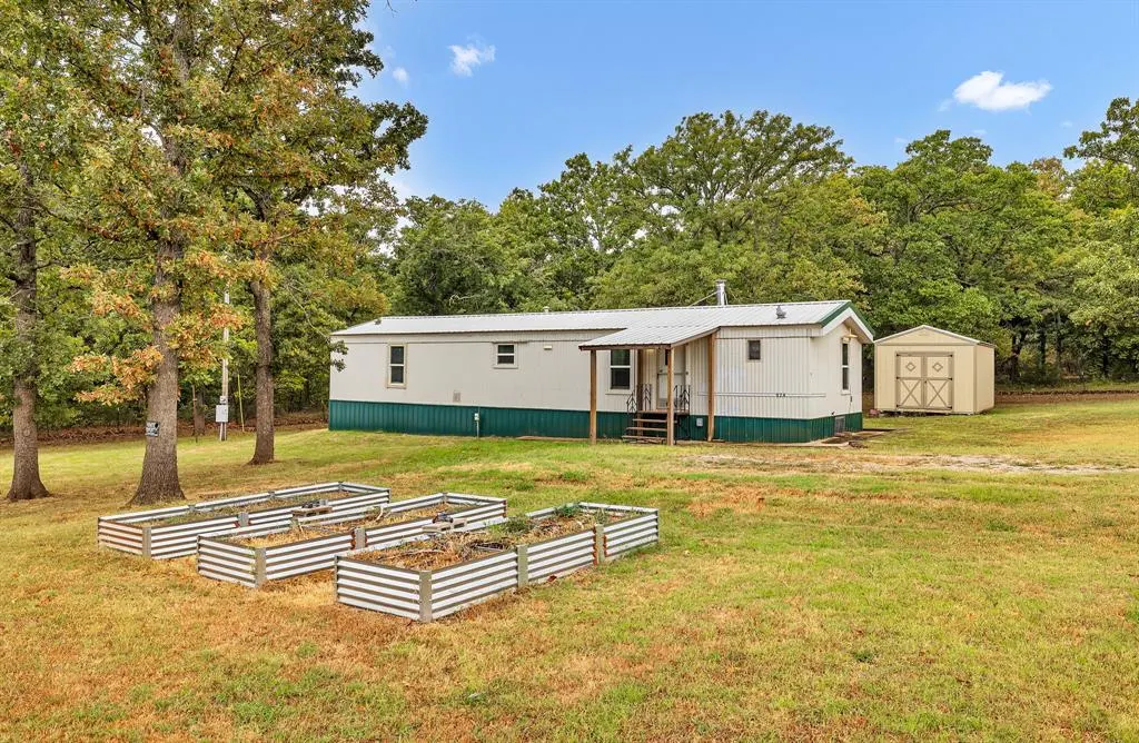 Photo 2 — 974 Bailey Lane, Norman, OK 73026
