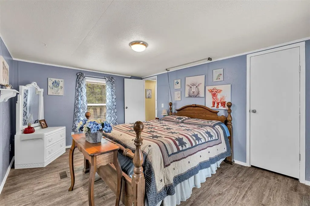 Photo 12 — 974 Bailey Lane, Norman, OK 73026