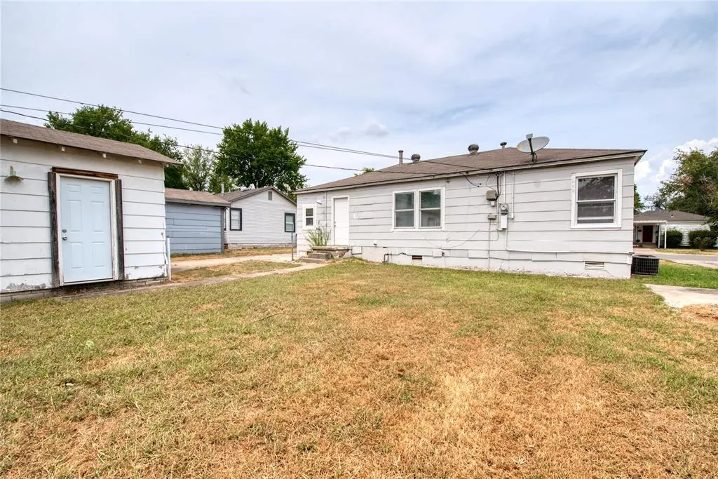 Photo 14 — 414 Reed Place, Oklahoma City, OK 73110