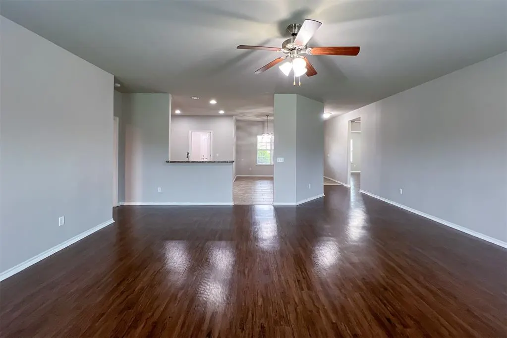 Photo 5 — 2901 Cider Mill Lane, Yukon, OK 73099