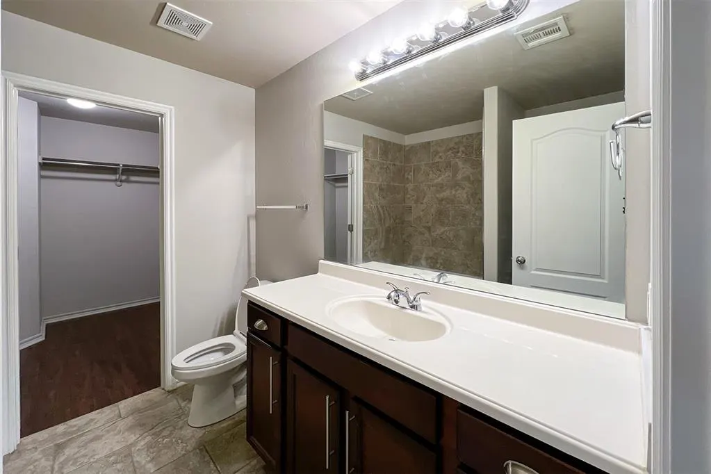Photo 12 — 2901 Cider Mill Lane, Yukon, OK 73099