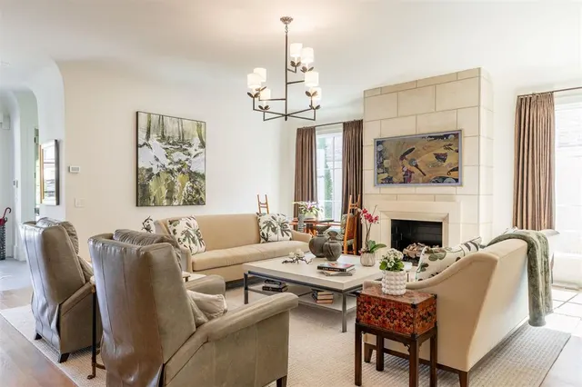 Photo 7 — 1112 Cumberland Court, Nichols Hills, OK 73116