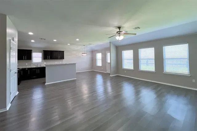 Photo 6 — 2928 Cider Mill Lane, Yukon, OK 73099