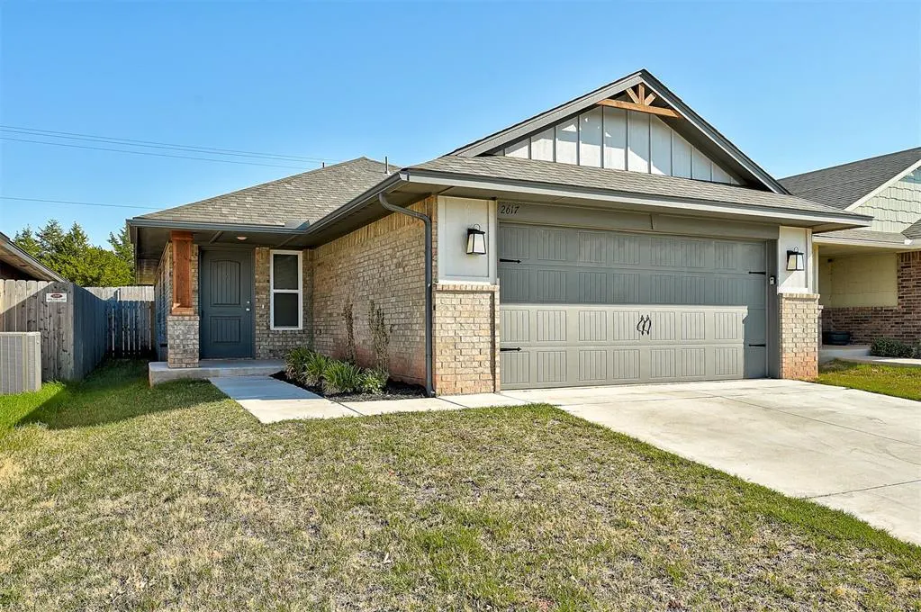 Photo 2 — 2617 NW 199th Street, Edmond, OK 73012