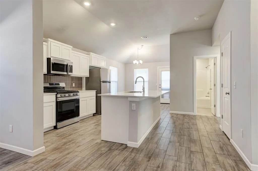 Photo 11 — 2617 NW 199th Street, Edmond, OK 73012
