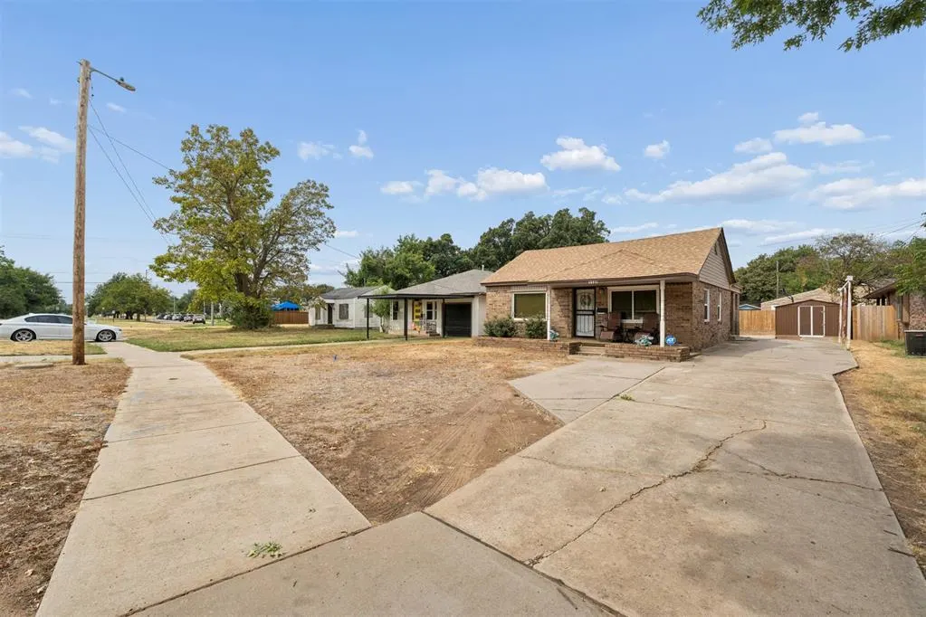 Photo 2 — 1143 NE Grand Boulevard, Oklahoma City, OK 73117
