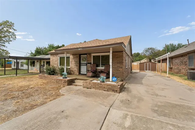 Photo 5 — 1143 NE Grand Boulevard, Oklahoma City, OK 73117