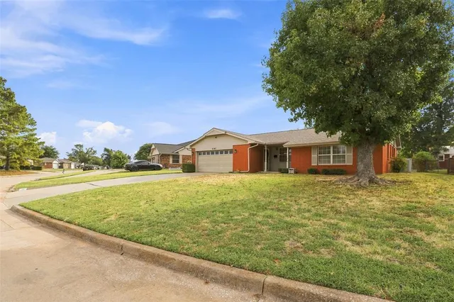 Photo 3 — 4107 N Chapman, Shawnee, OK 74804