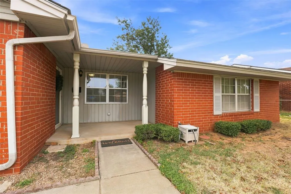 Photo 4 — 4107 N Chapman, Shawnee, OK 74804