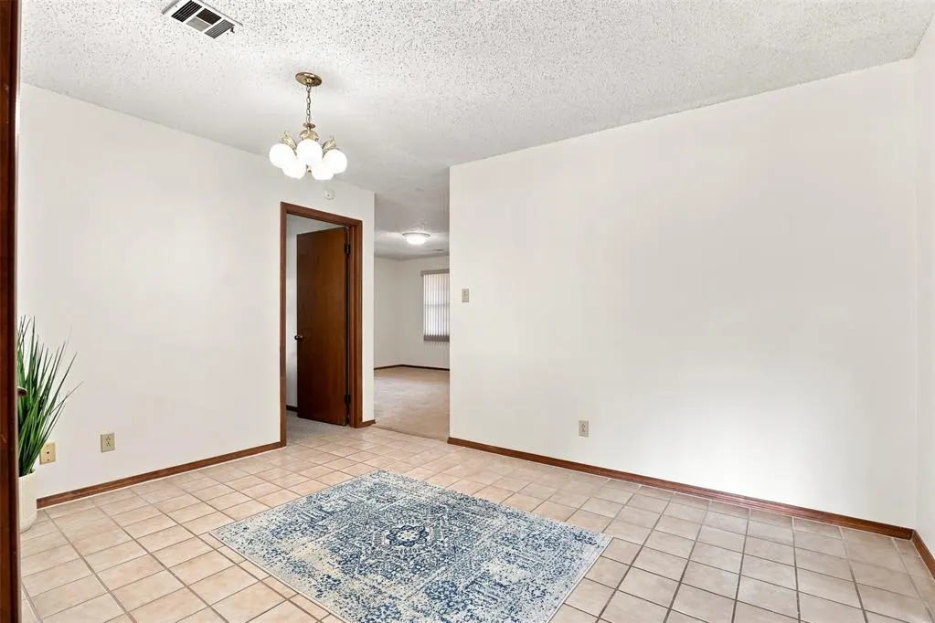 Photo 12 — 4107 N Chapman, Shawnee, OK 74804