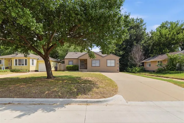 Photo 2 — 3028 NW 46th Street, Oklahoma City, OK 73112