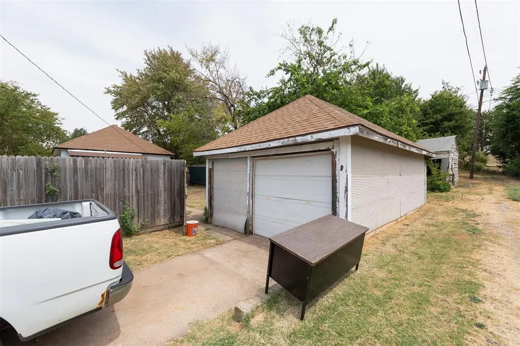 Photo 19 — 819 W London Street, El Reno, OK 73036