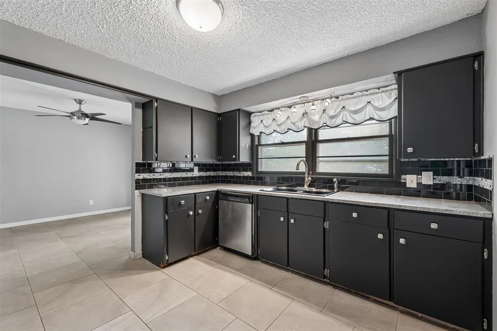 Photo 6 — 4420 NW 32nd Street, Oklahoma City, OK 73112