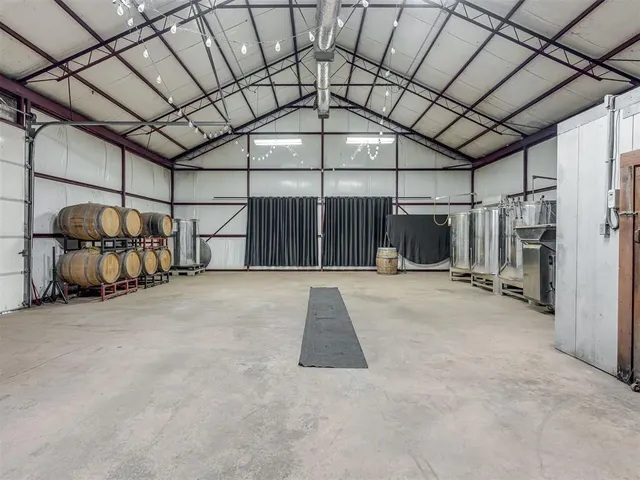 Photo 5 — 7050 Slaughterville Road, Slaughterville, OK 73051