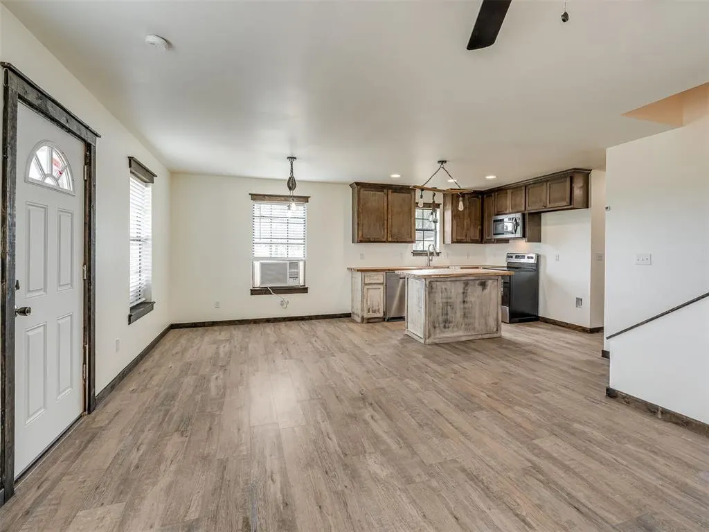Photo 8 — 7050 Slaughterville Road, Slaughterville, OK 73051
