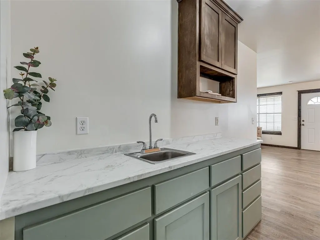 Photo 17 — 7050 Slaughterville Road, Slaughterville, OK 73051
